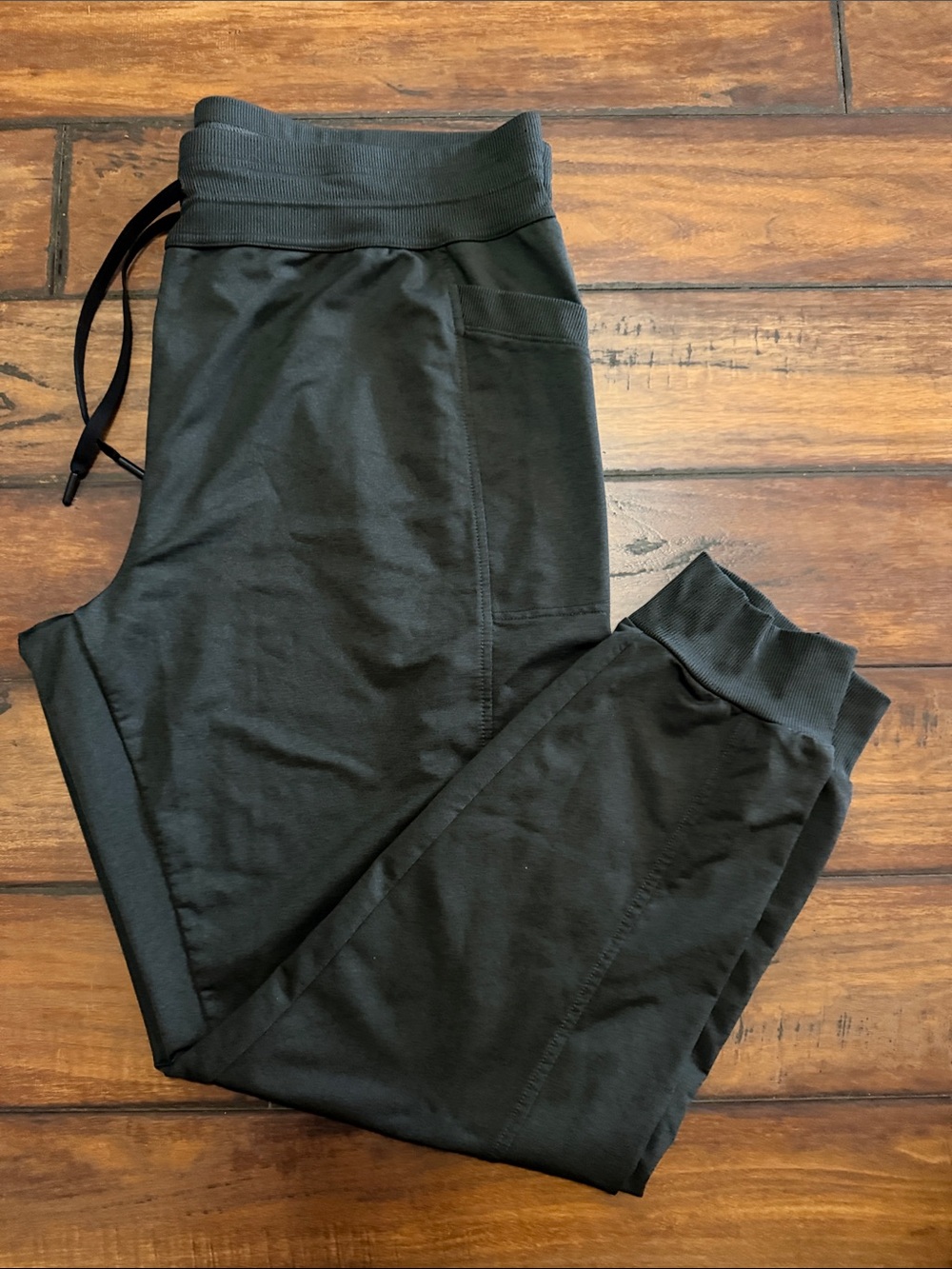 32 Degrees Like New Dark Olive Jogger Pants with Drawstring Waist and Pockets